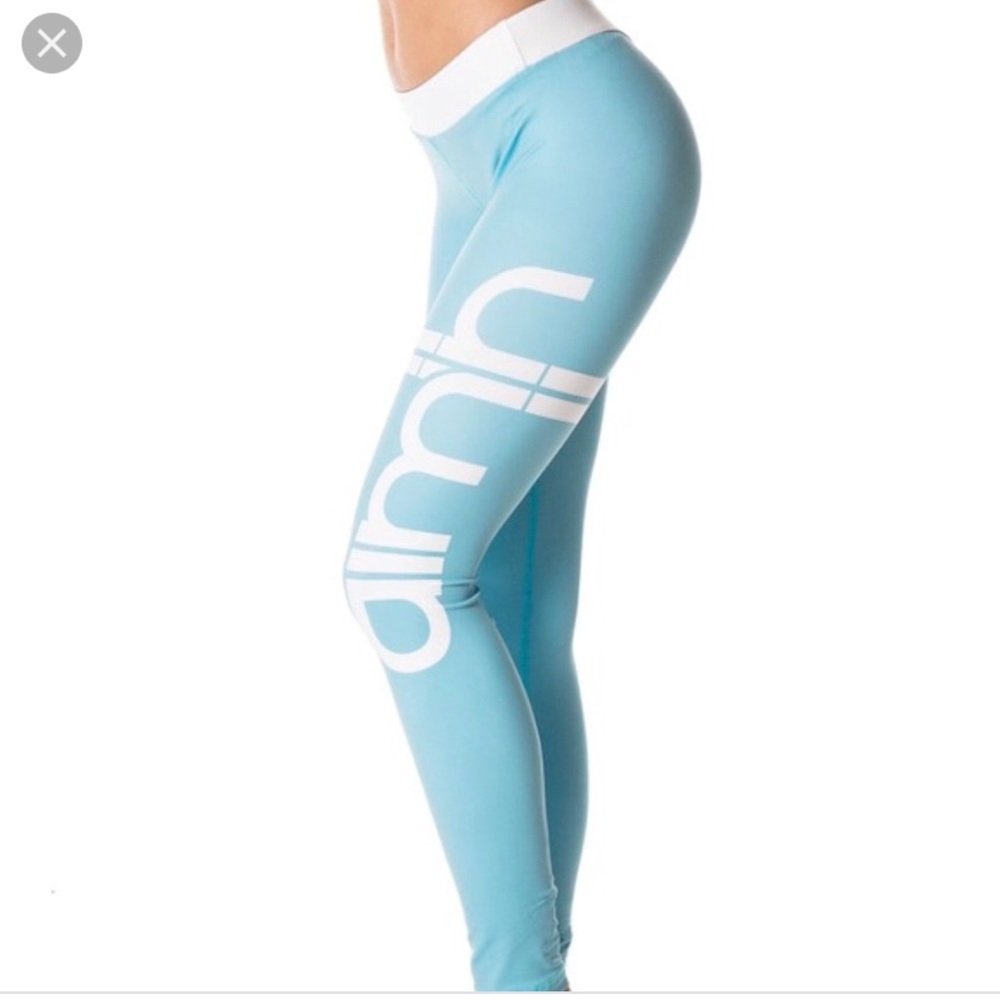 Authentic Aim’n blue stripe leggings. Size small